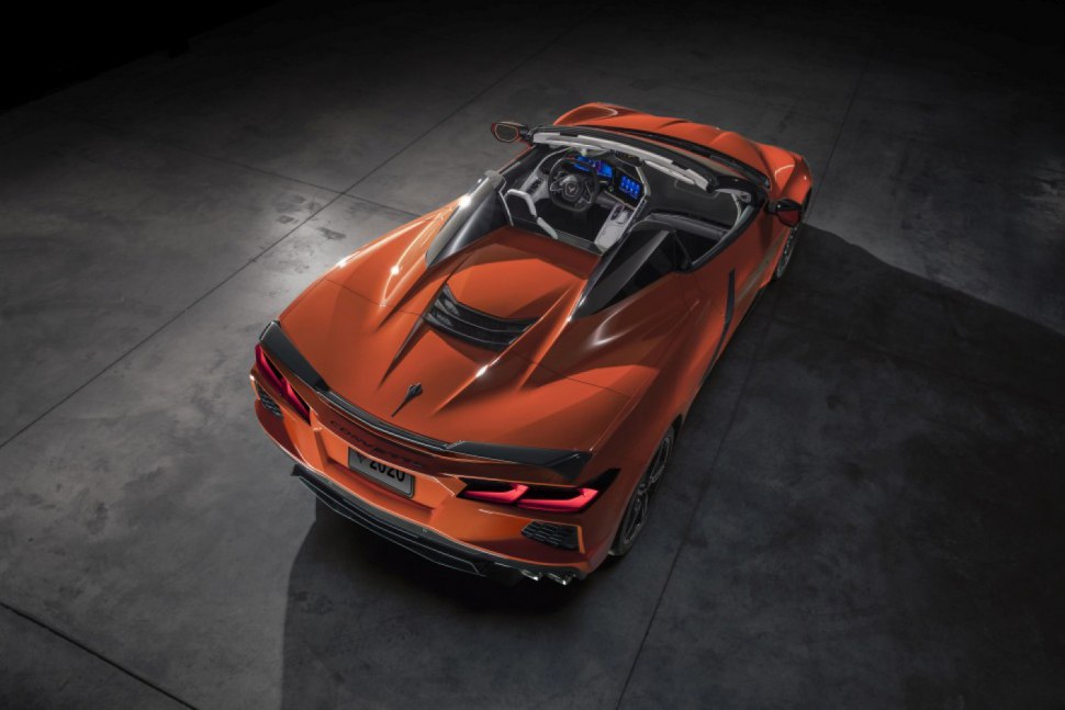 2020 Chevrolet Corvette - Cabrio, turuncu, üstten görünüm